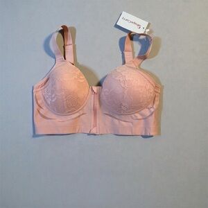 NWT Blush Lace Underwire Bra